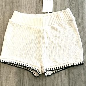 ZARA NWT SZ M crochet high waisted shorts